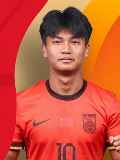 国少前腰蒯纪闻继续“向前突进”